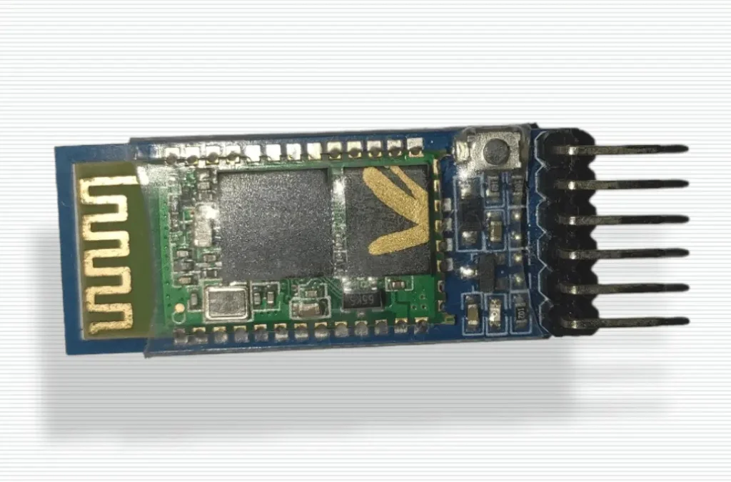 HC-05 Bluetooth module 